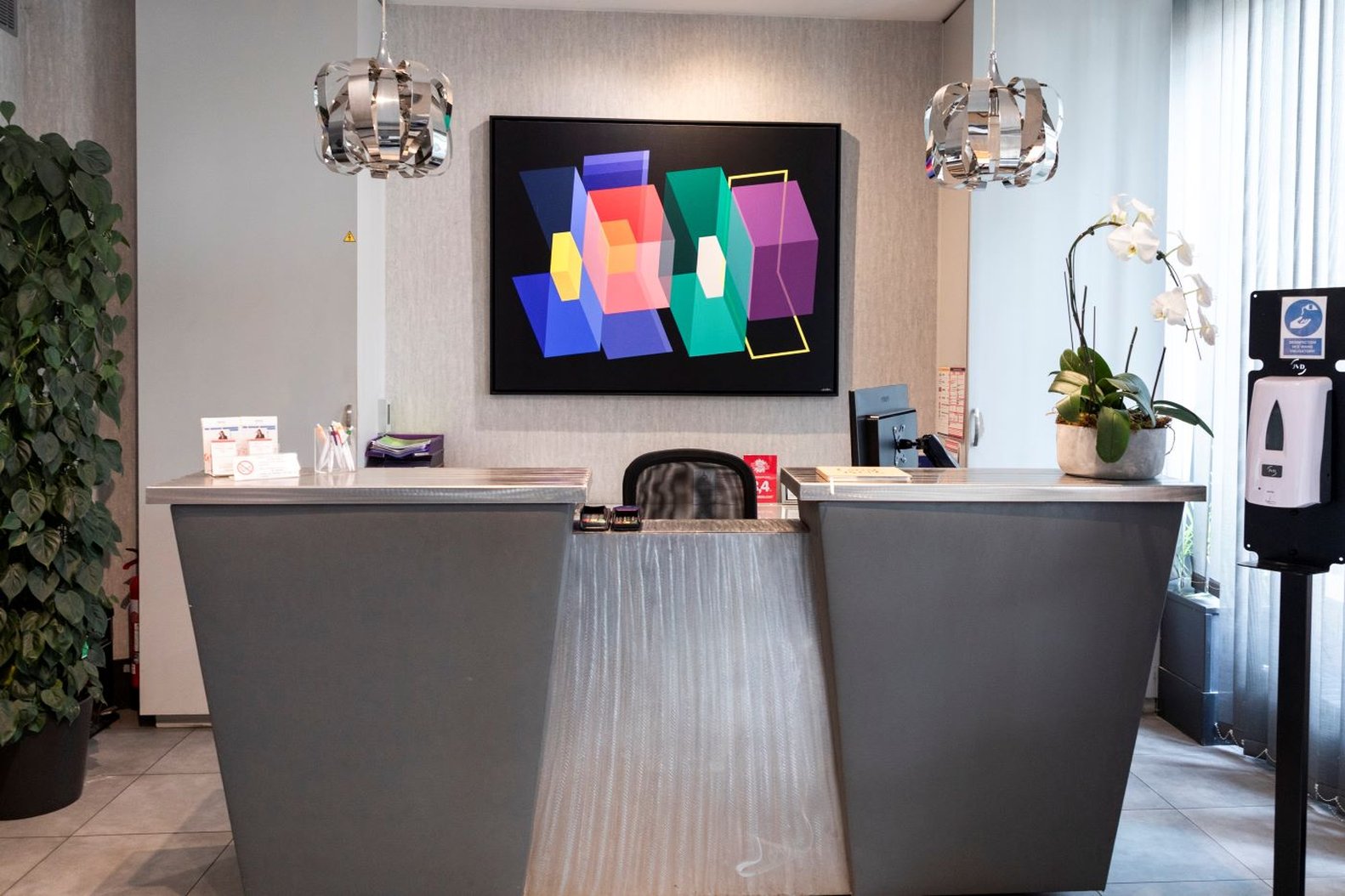 Porte de Versailles Hotel 4/48