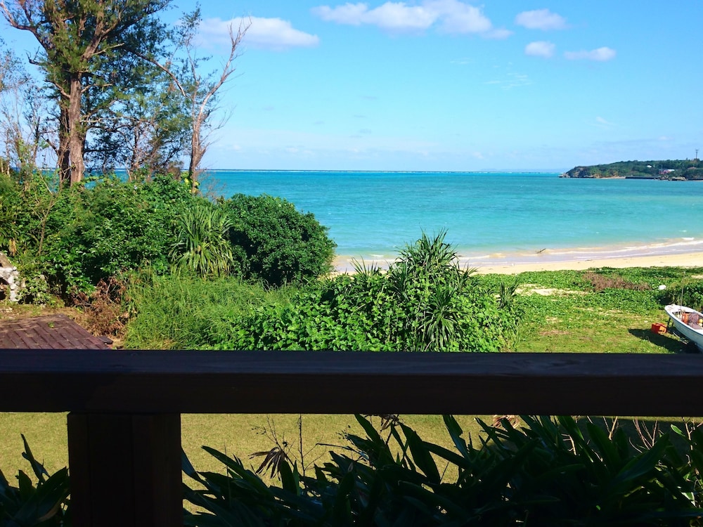 Private Beach House 19/29