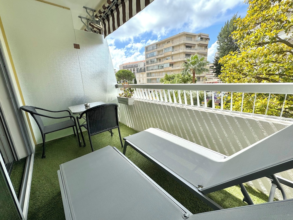 Hotel Victoria 44/64