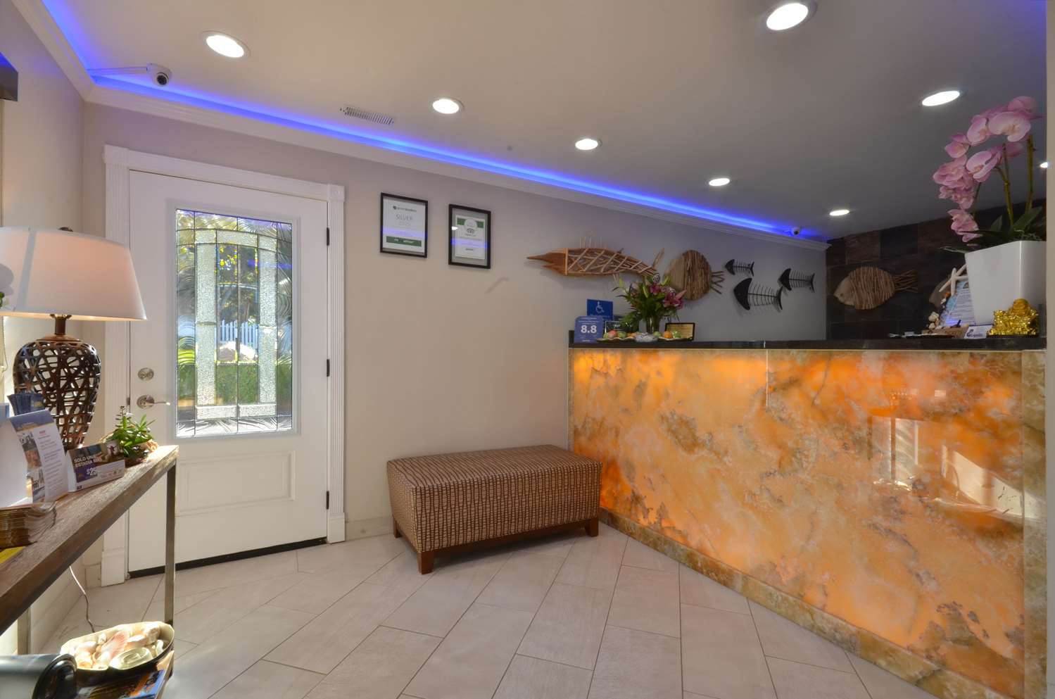 Best Western The Inn & Suites Pacific Grove 2/11