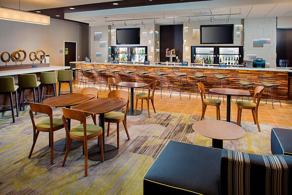 COURTYARD by MARRIOTT DALLAS CARROLLTON 28/49