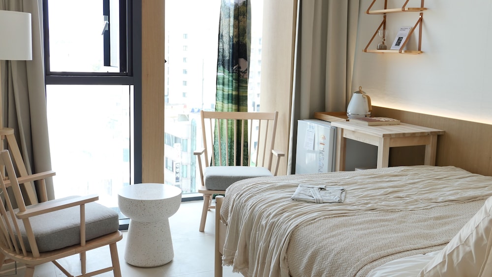 Jeju Slim Hotel 28/61