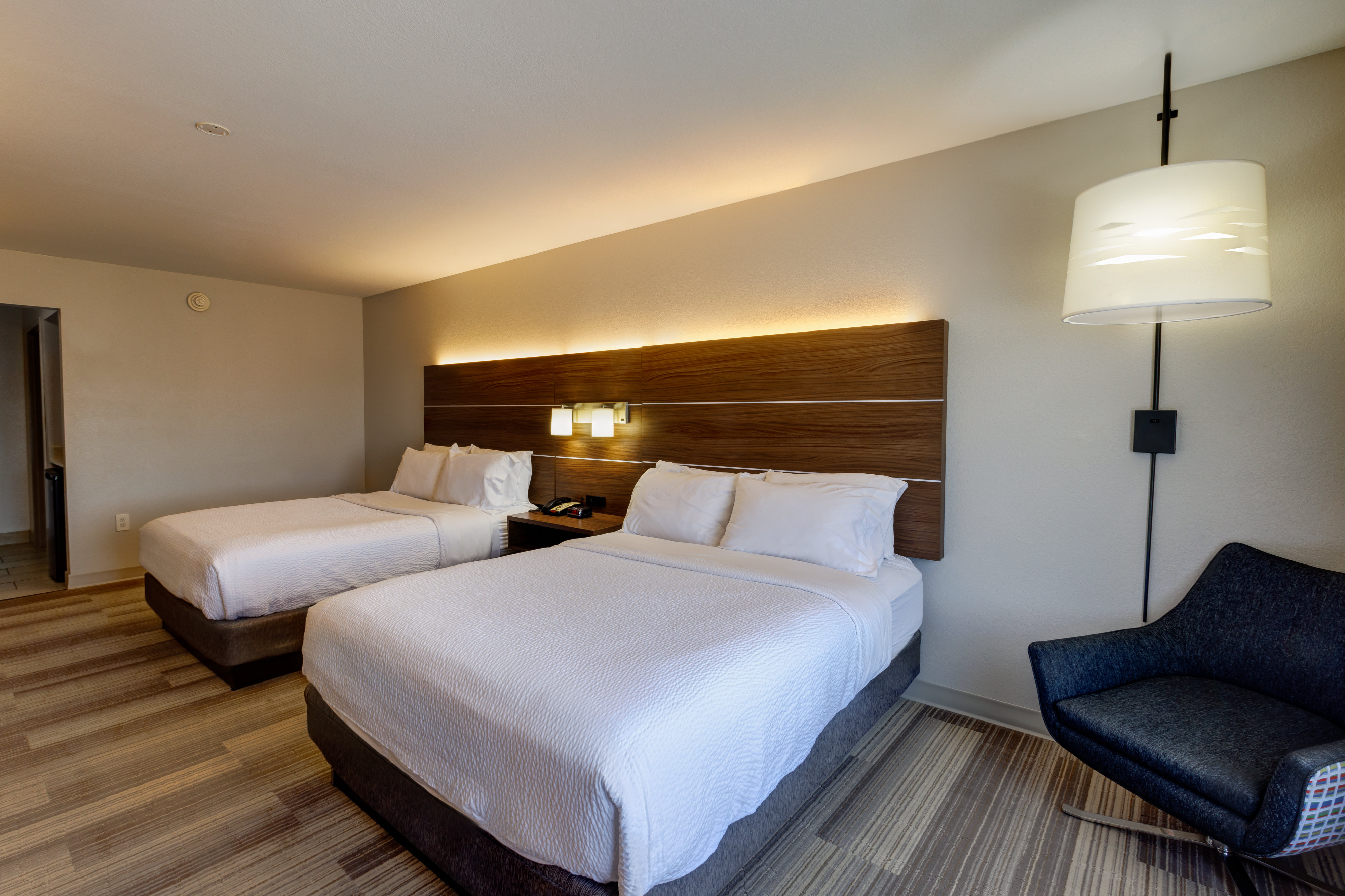 غرفة بسريرين لذوي الإعاقة، Holiday Inn Express Hotel And Suites Shelbyville Indianapolis 2/3