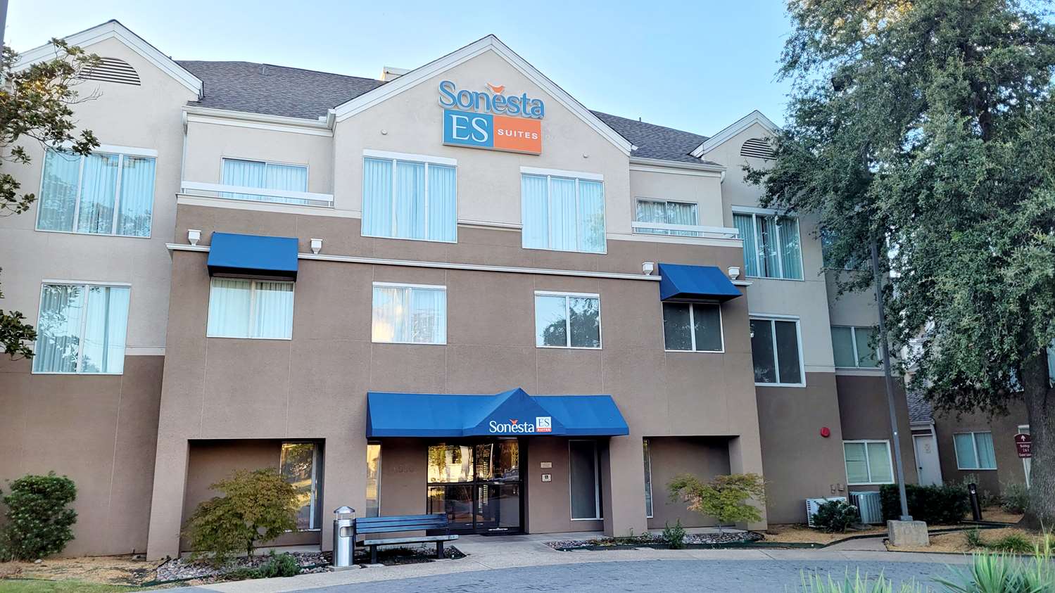 Sonesta ES Suites Dallas Medical Market Center 2/24