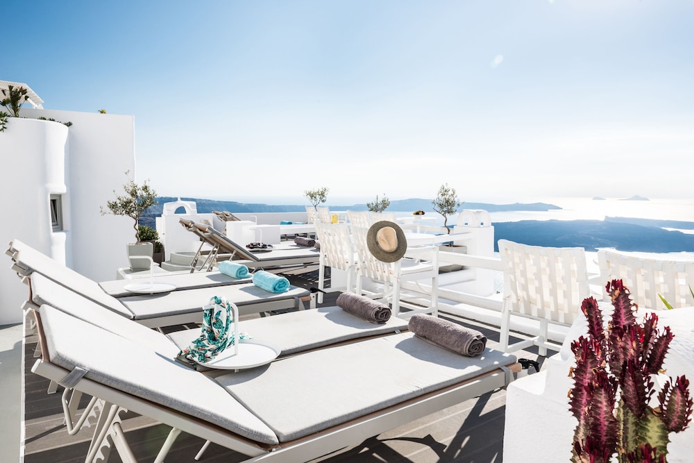 On The Rocks Santorini - Adults only 7/67