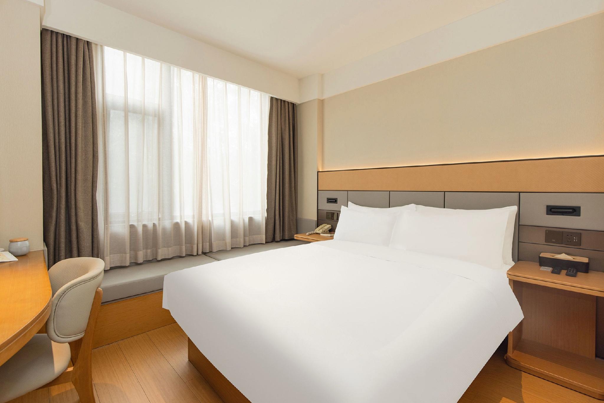 Room, Queen Bed
