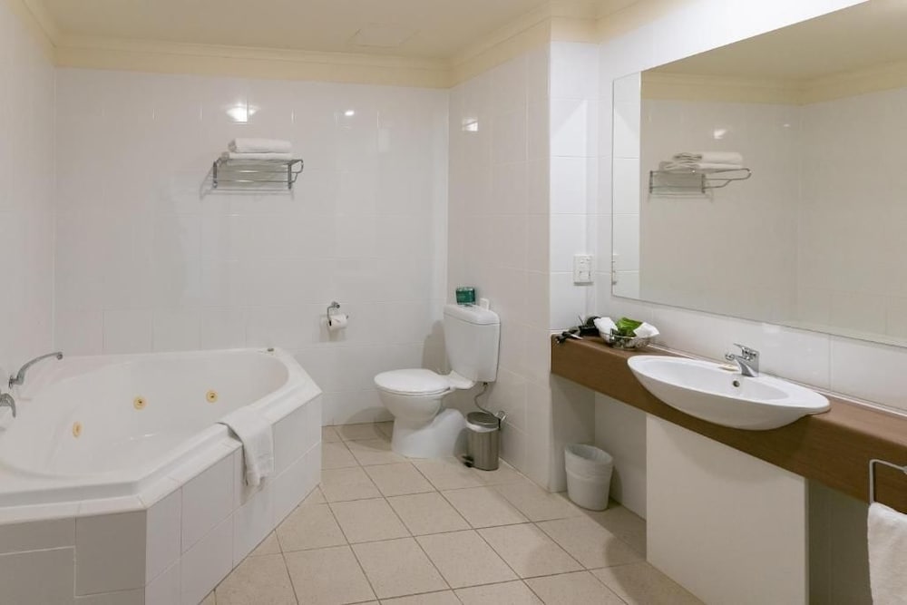 LINKS LADY BAY RESORT 58/61