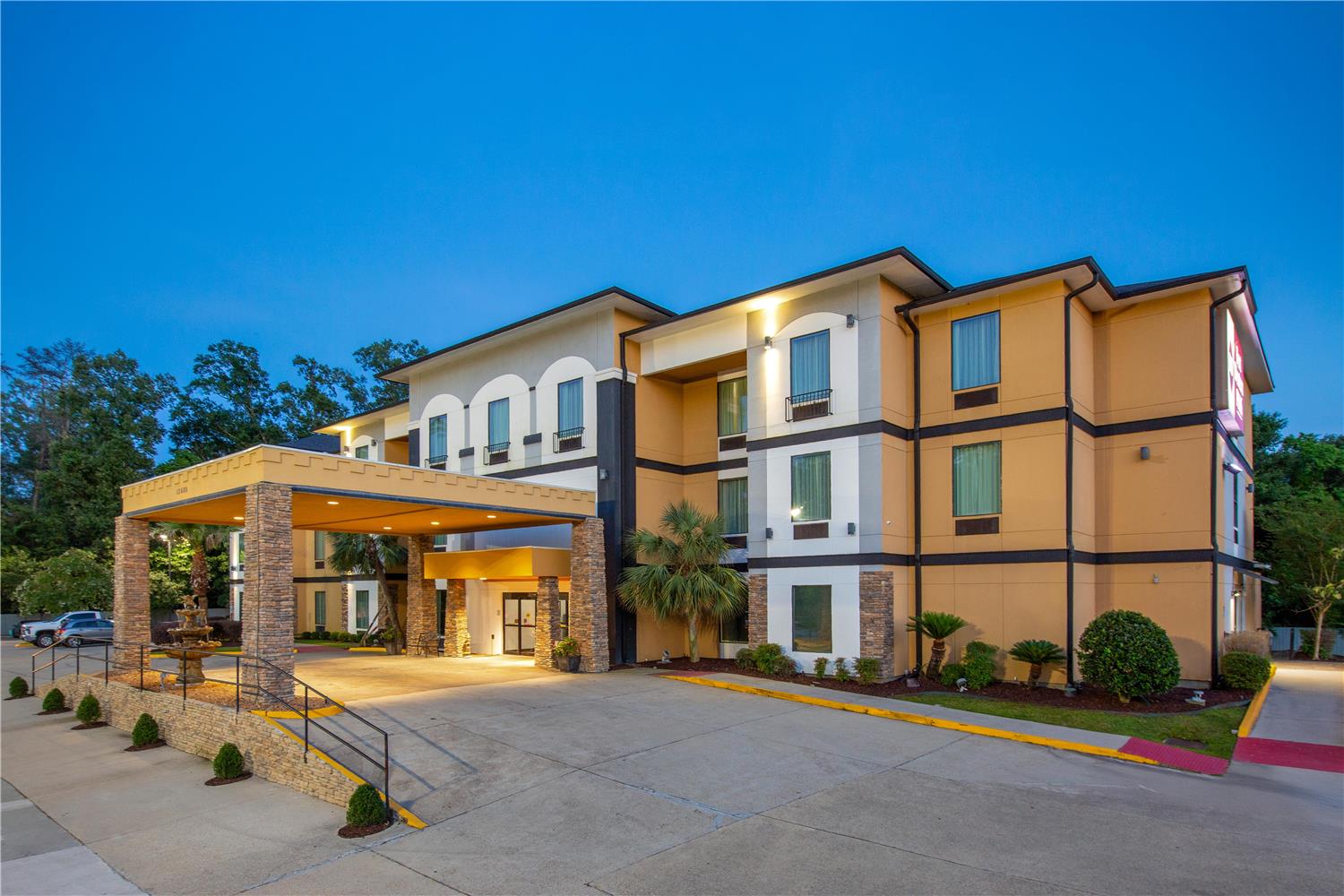 Best Western Plus Regency Park 40/43