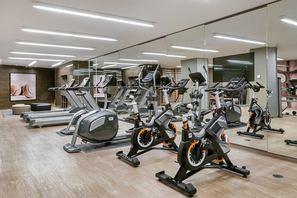 The Westin Madrid Cuzco 33/65