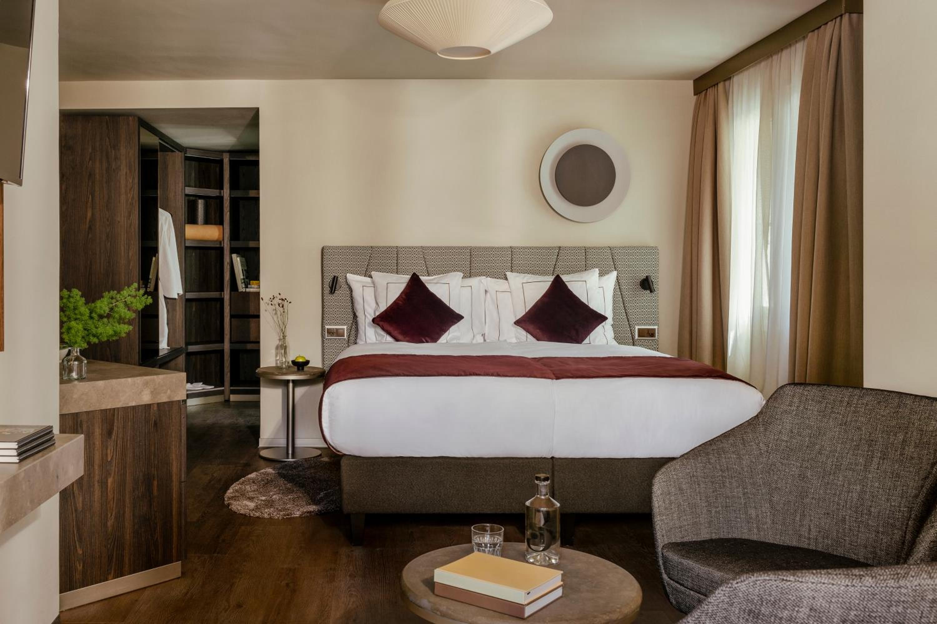 Plus, Double Bed, with View