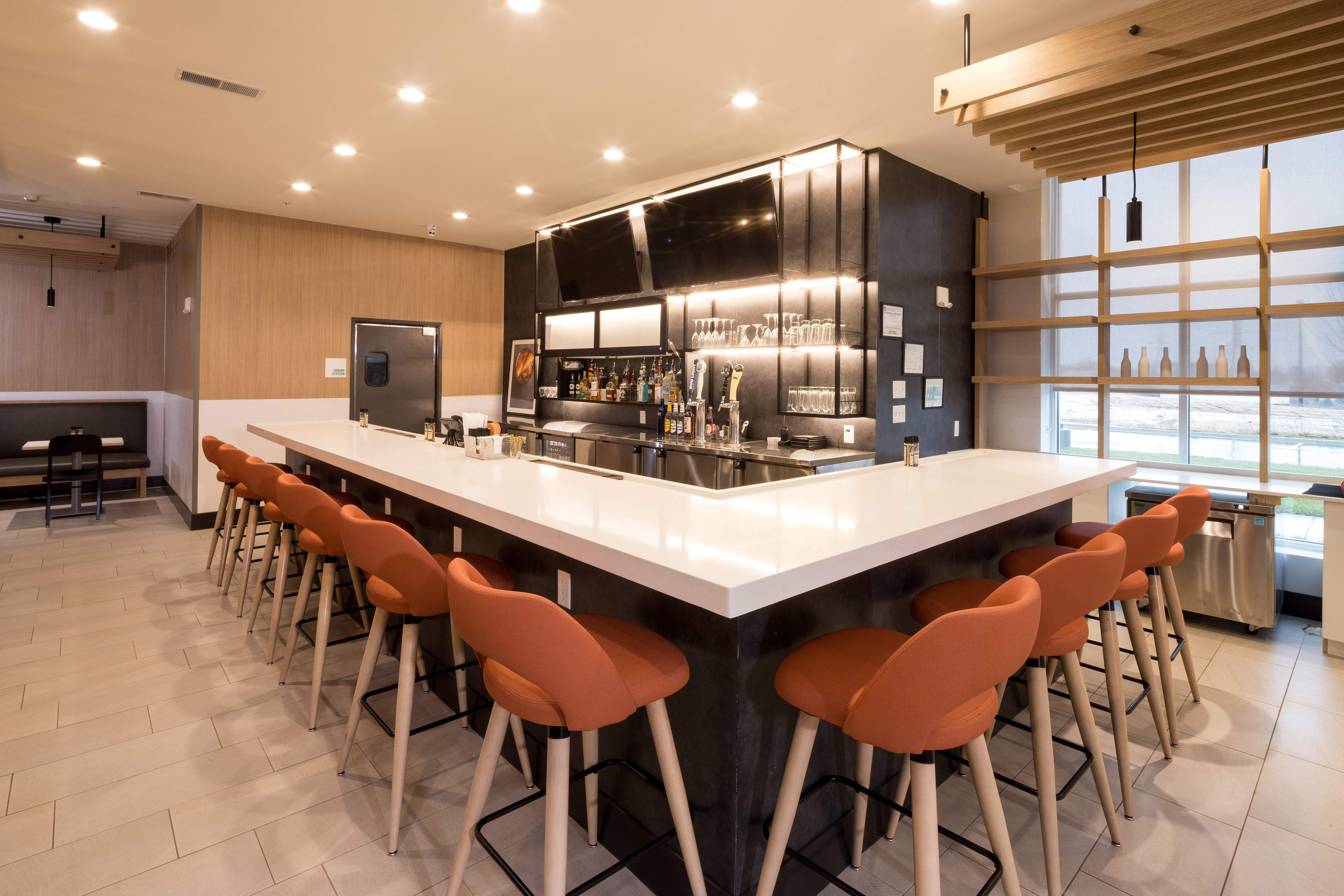 Holiday Inn & Suites Detroit - Troy, an IHG Hotel 38/50