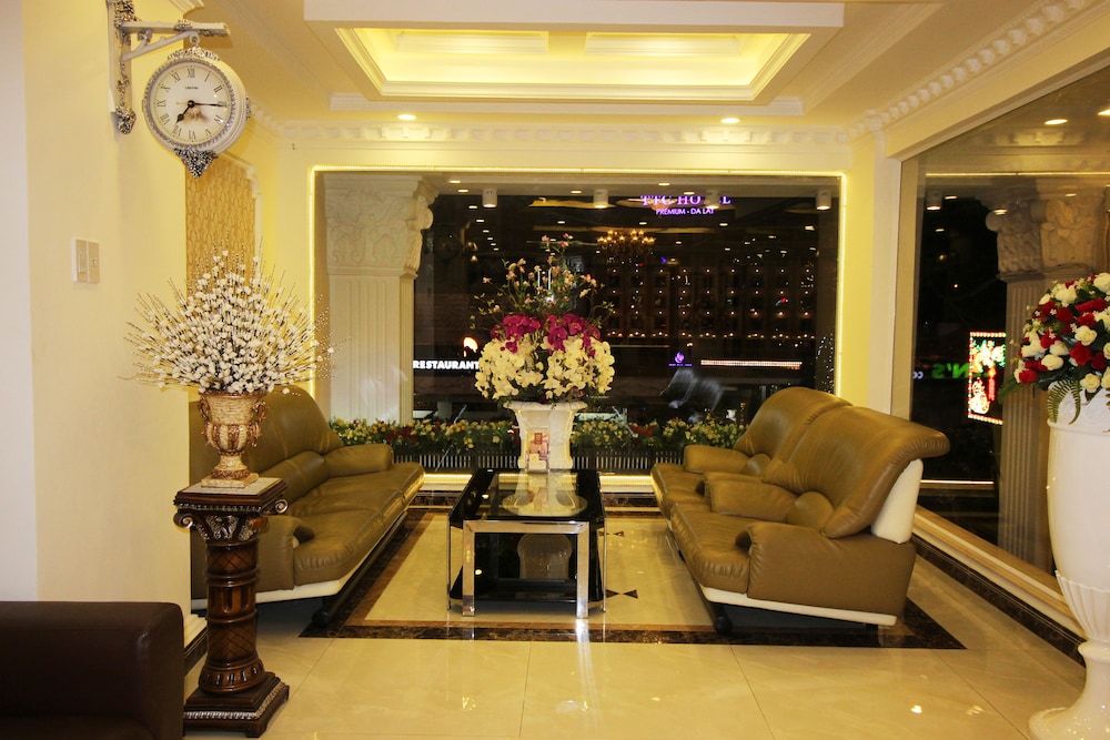Royal Hotel Dalat 52/57
