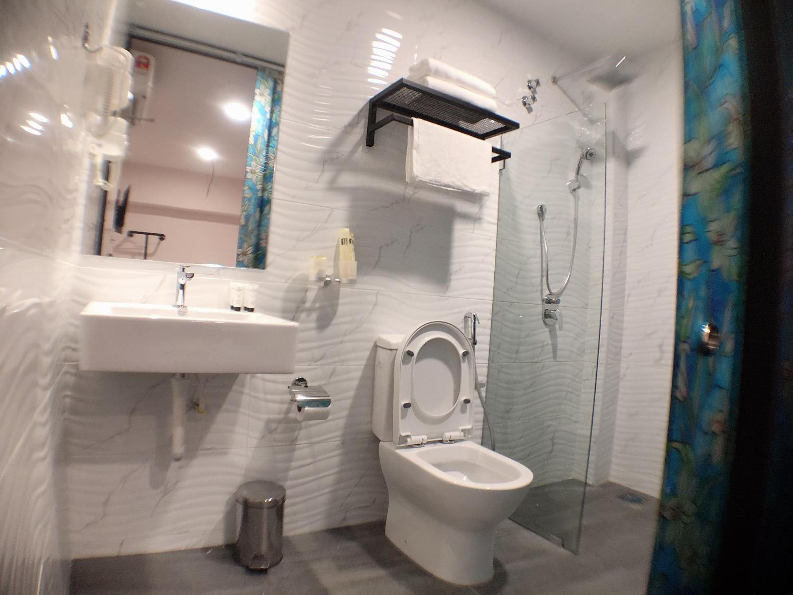 M Design Hotel Taman Pertama 45/50