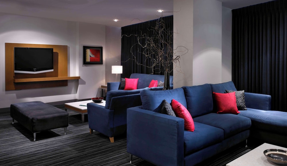 HYATT REGENCY VANCOUVER 38/72