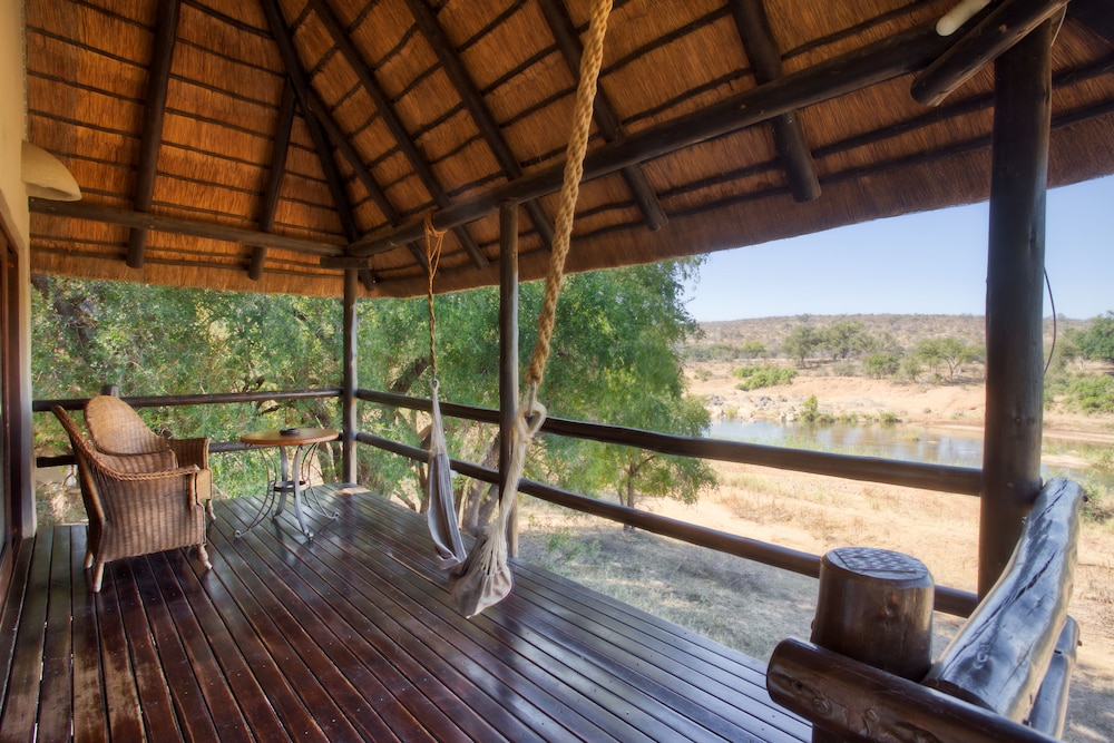 Nyati Safari Lodge 23/50