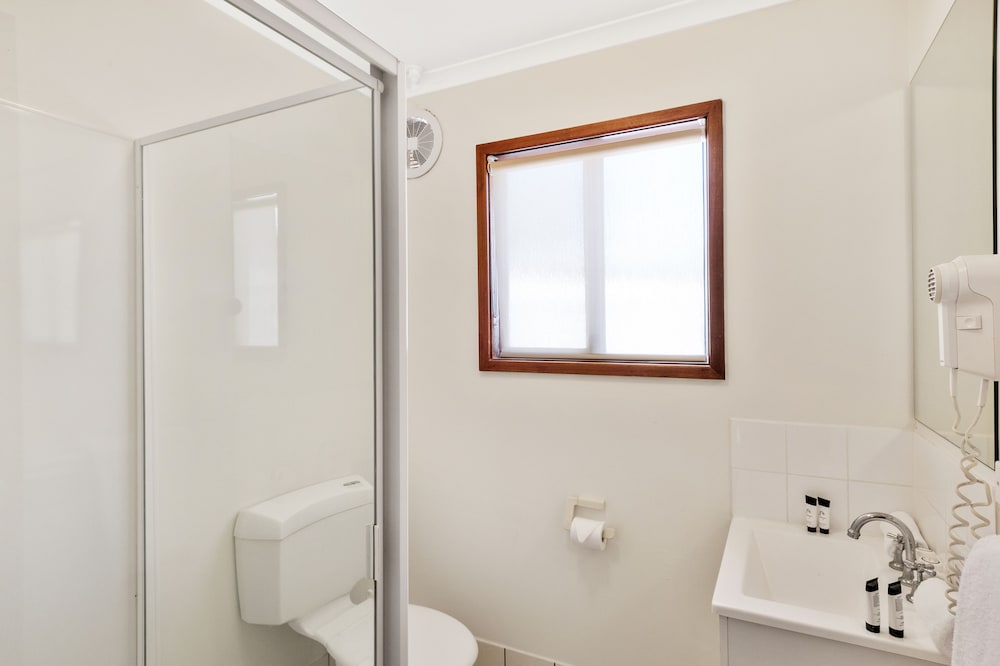 DISCOVERY PARKS - COOGEE BEACH 17/34