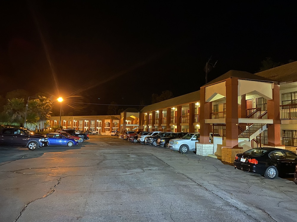 Budget Inn of Jasper 25/27