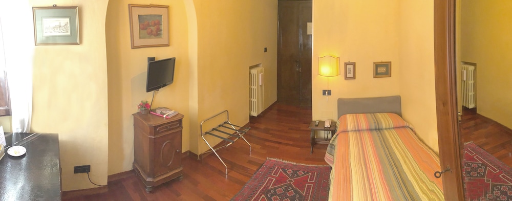 Locanda Borgonuovo 17/30