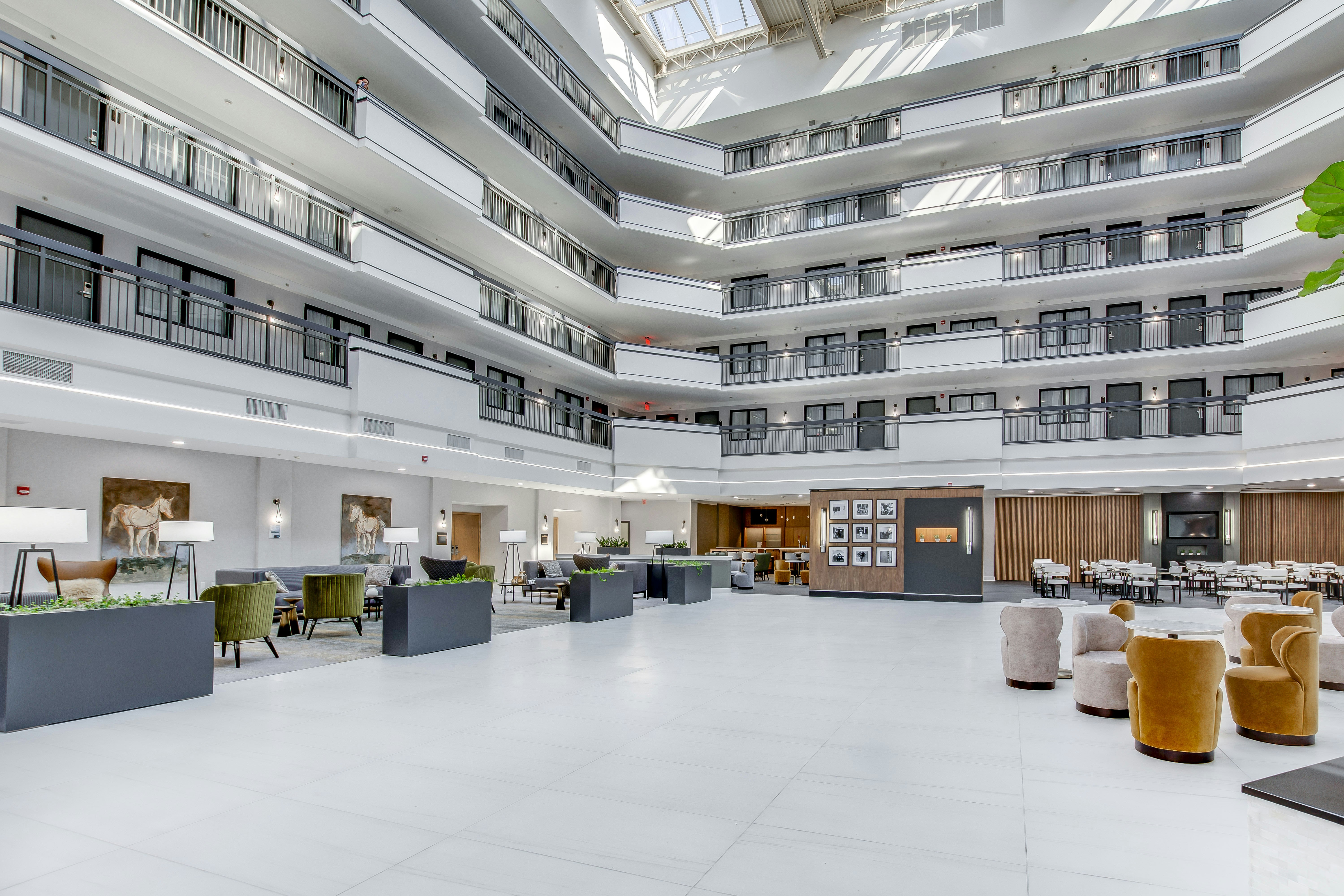 Embassy Suites Louisville East 10/73