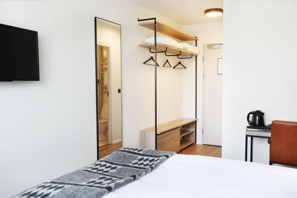 غرفة قياسية بسرير كوين، Fosshotel Lind 6/10