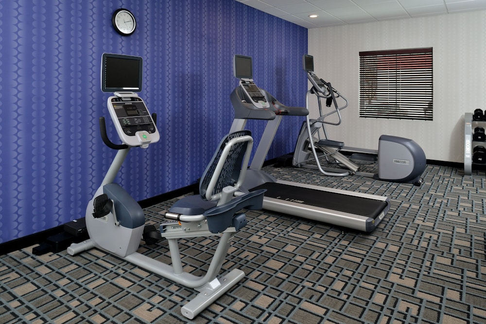 Holiday Inn Express and Suites Peekskill-Lower Hudson Valley 24/55