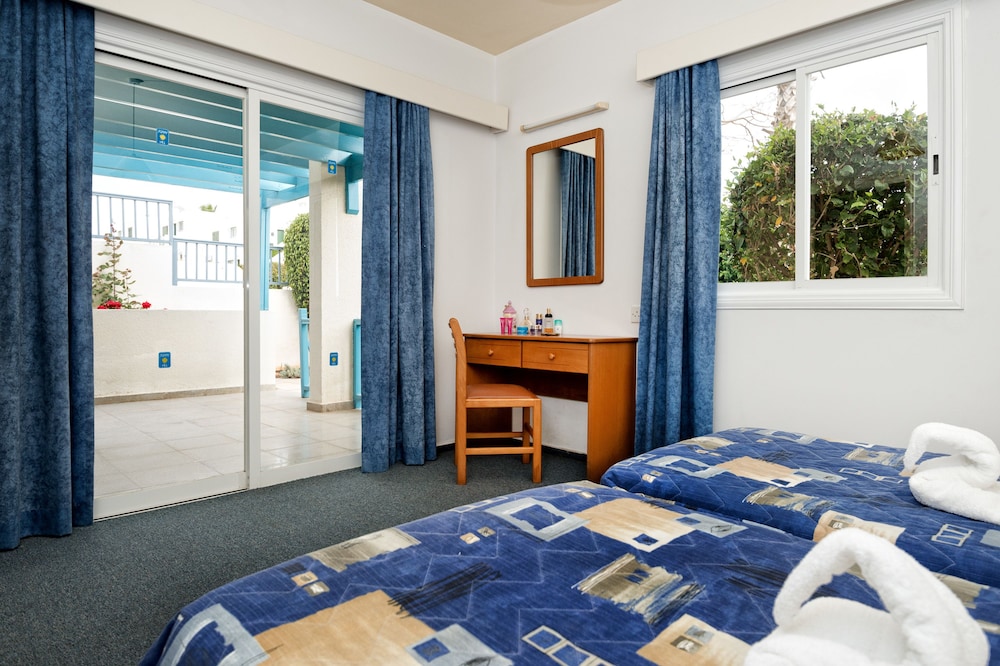 Sunny Hill Hotel Apartments 26/58