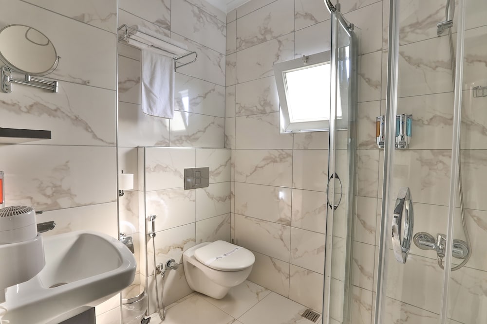 Azra Suite Otel 45/50