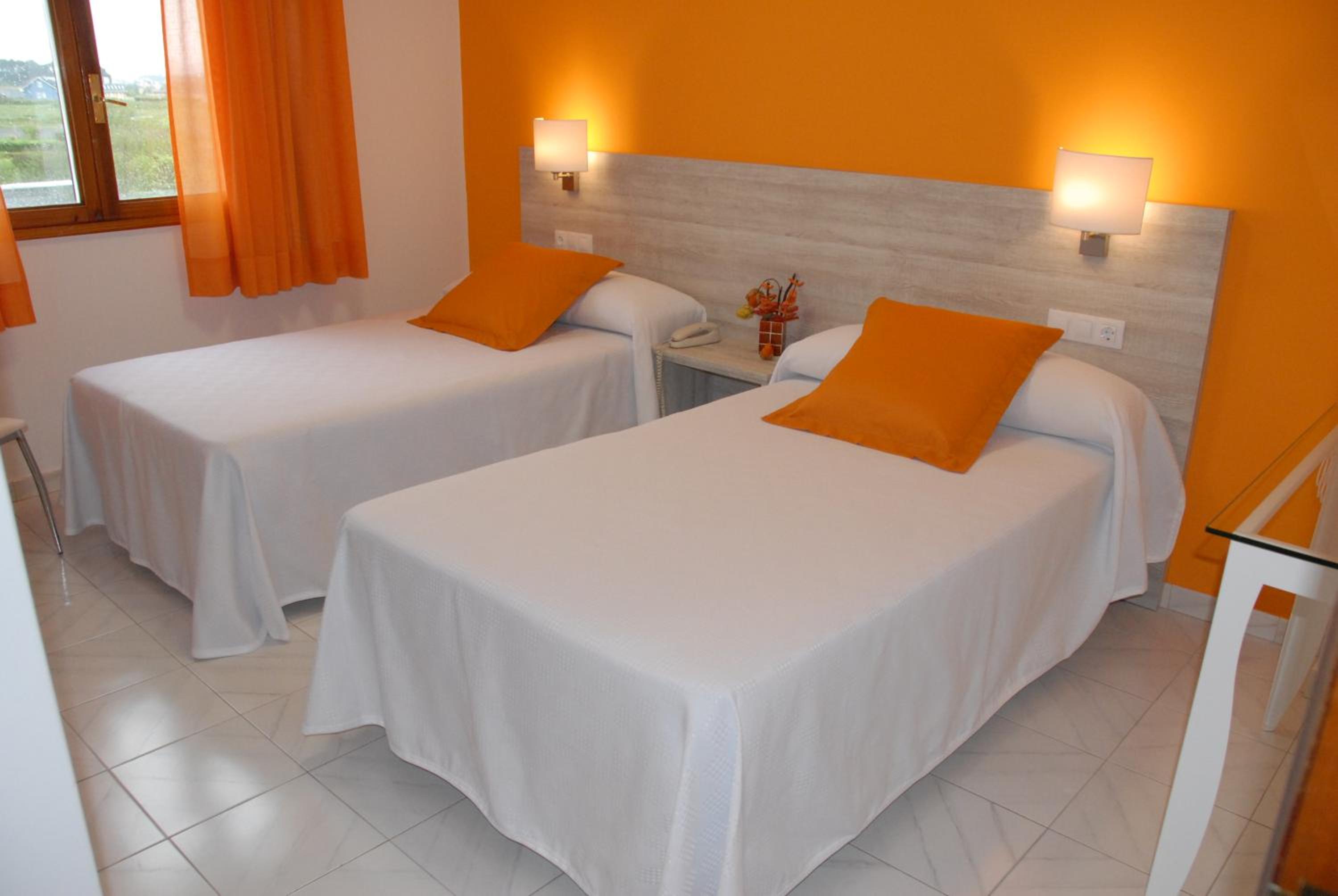 Standard, Twin Beds