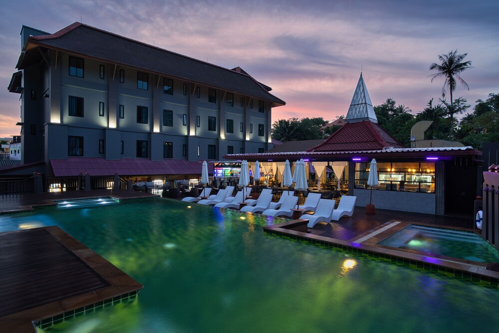 The Phulin Resort 4/60
