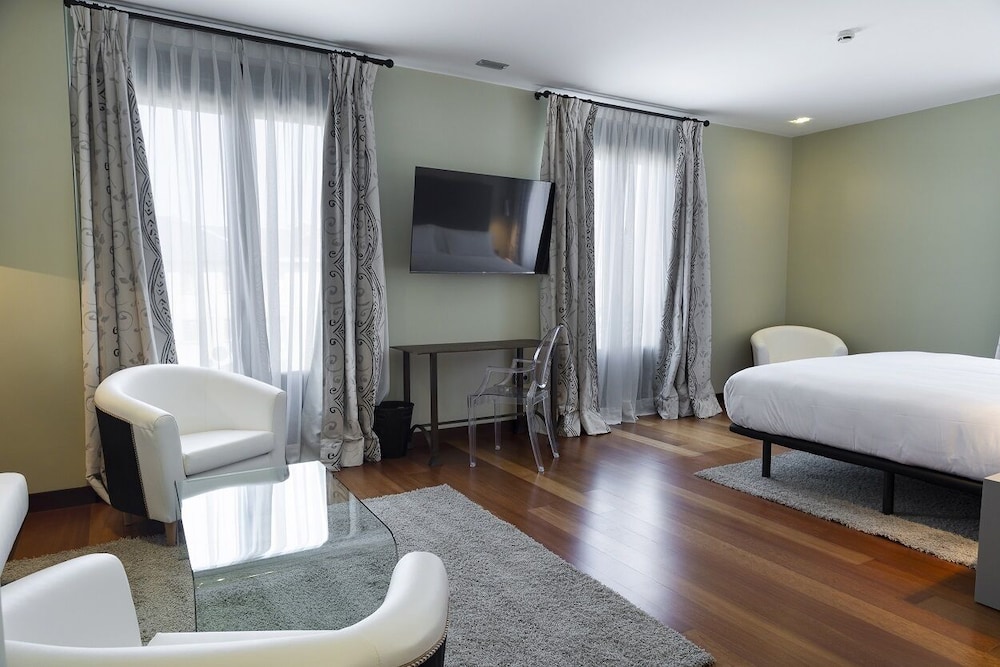Hotel AR Isabel de Farnesio 19/47