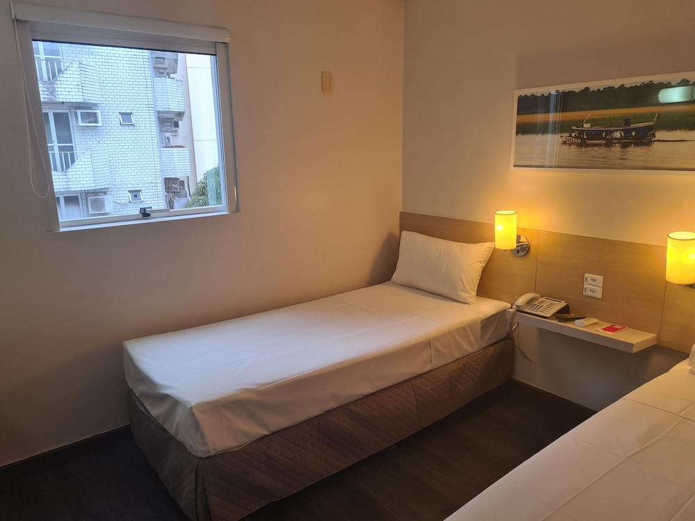 Ibis Styles Belem Nazare 18/63