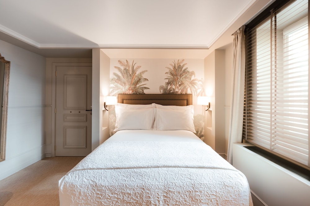 SUPERIOR, DOUBLE BED