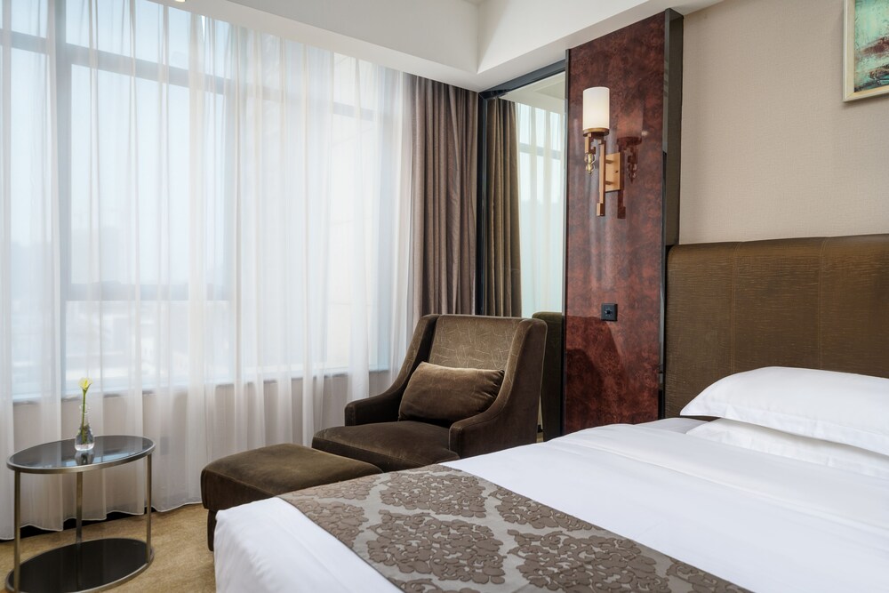 Zhong Tian Mayfair Hotel 23/56