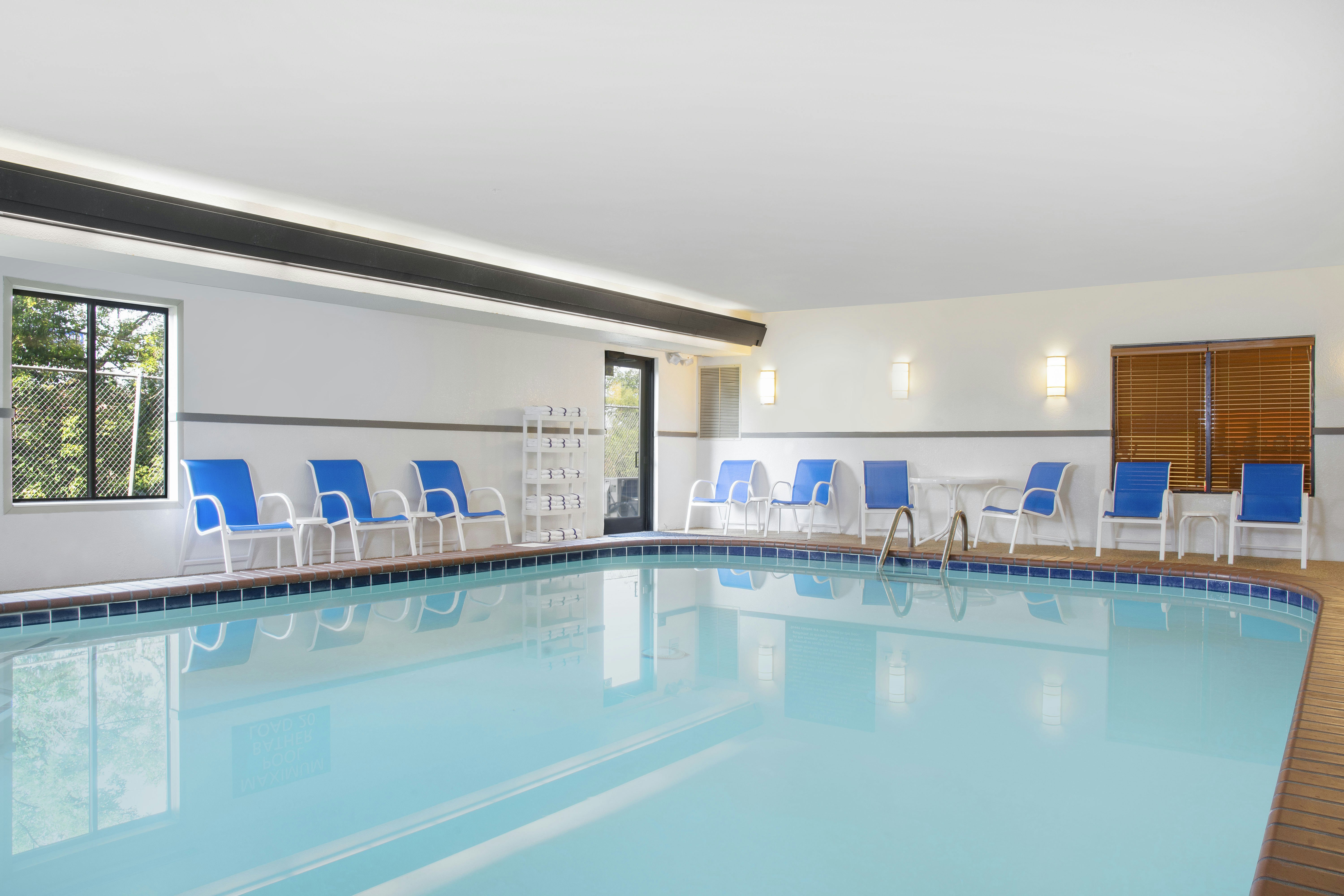 Hampton Inn Merrillville 22/36