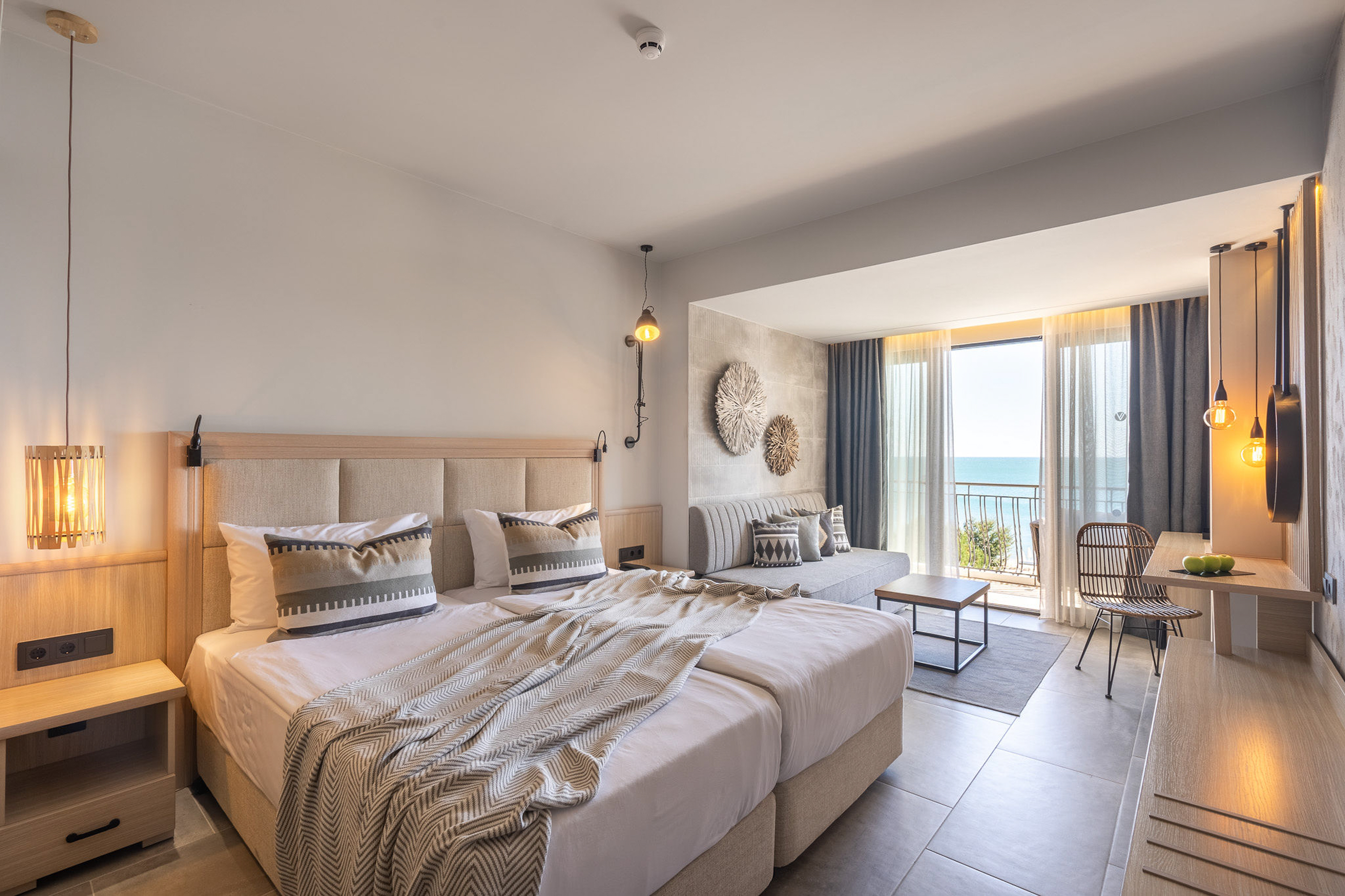 ROOM, DOUBLE BED, SEA VIEW