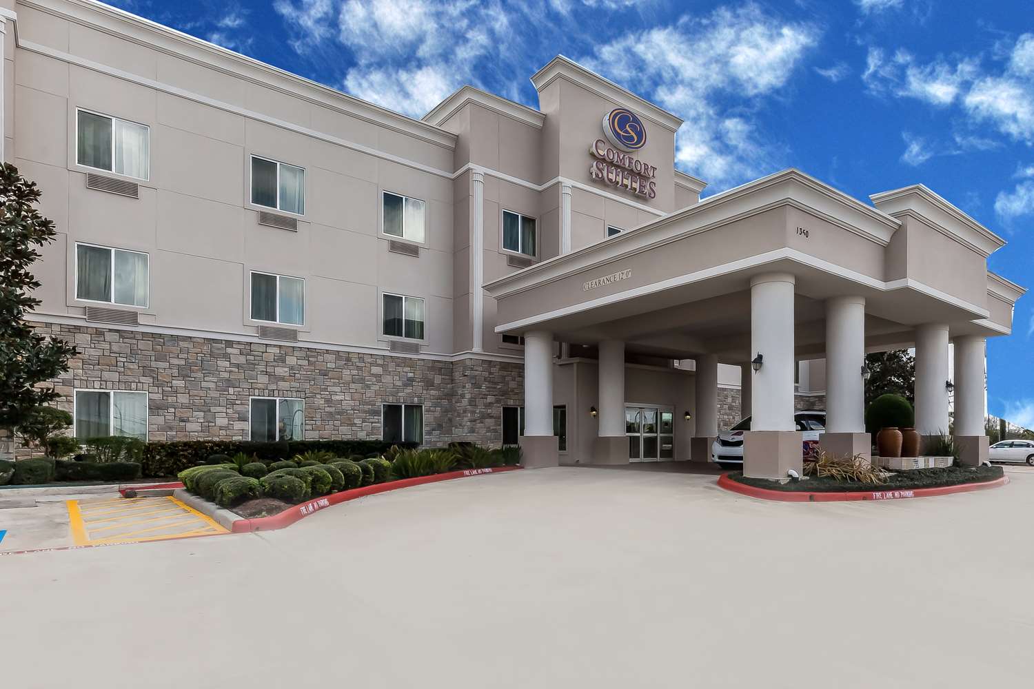 Comfort Suites Houston IAH Airport - Beltway 8 42/45