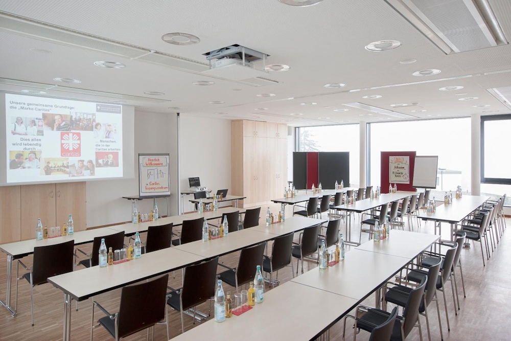 Caritas Tagungszentrum 38/50