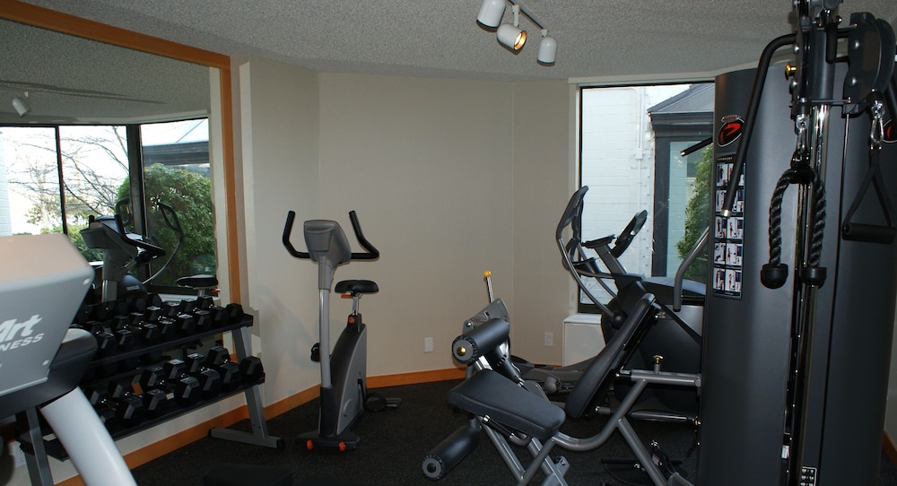 Inn At Laurel Point 25/50