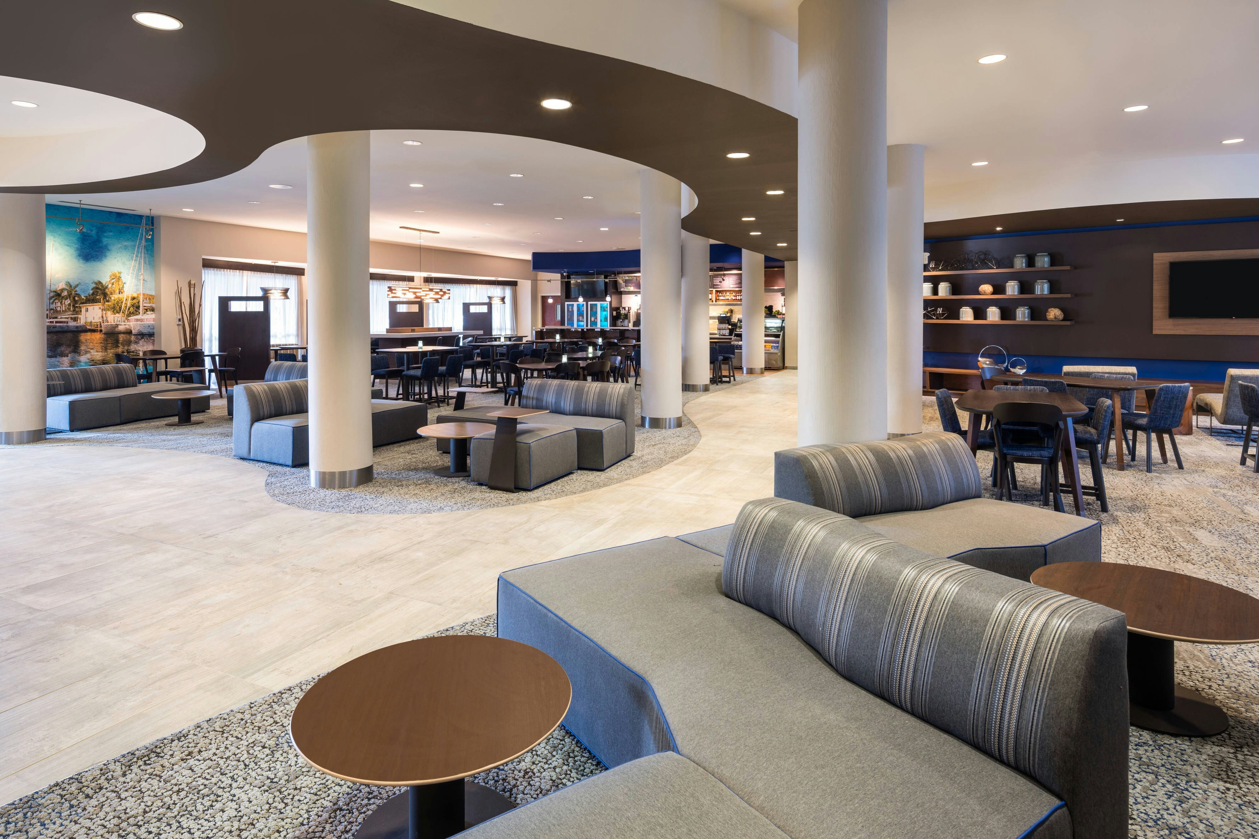 Courtyard Fort Lauderdale Airport and Cruise Port 8/25