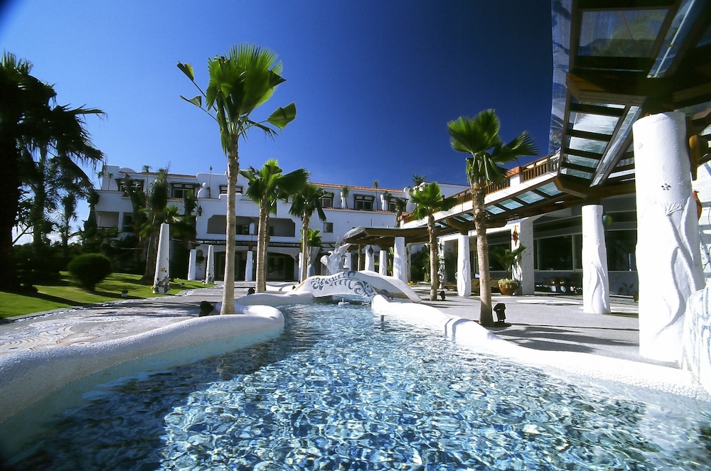 Shangrila Boutique Hotel 44/47