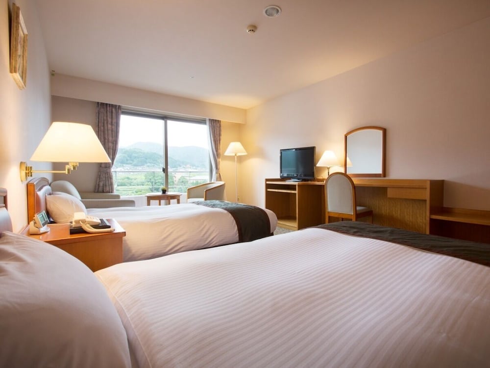 Room, Twin Beds