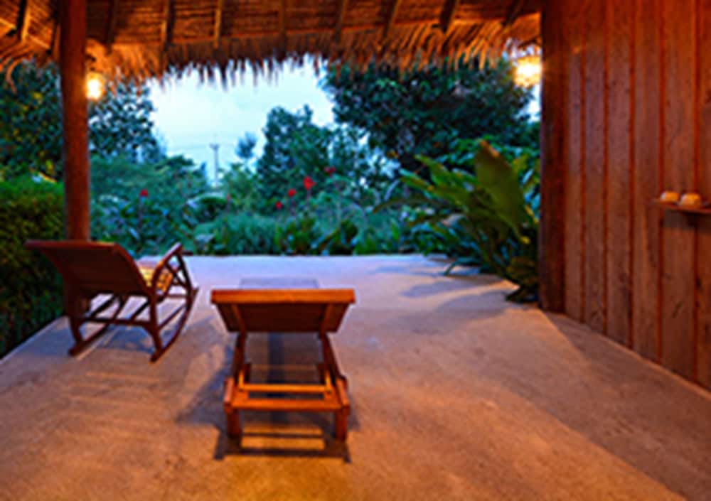 Thiw Son Beach Resort 53/70