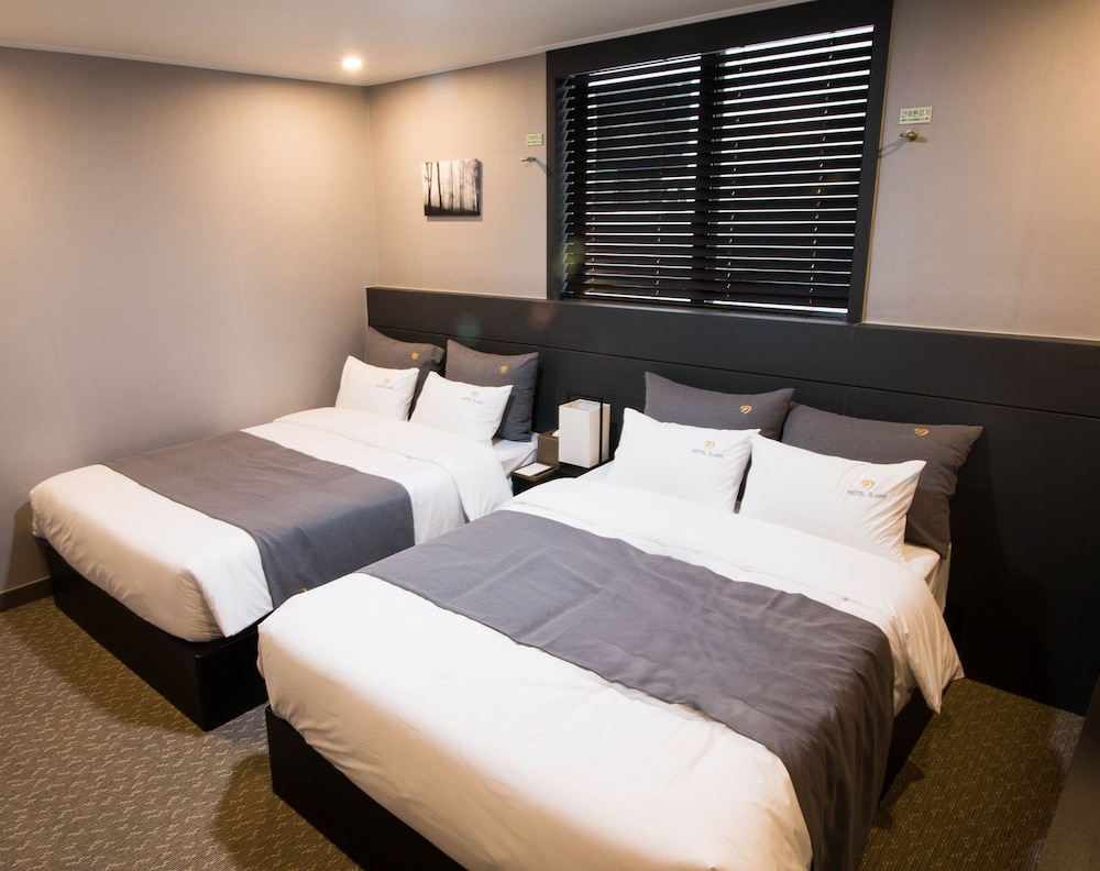 B Cent Hotel 14/58