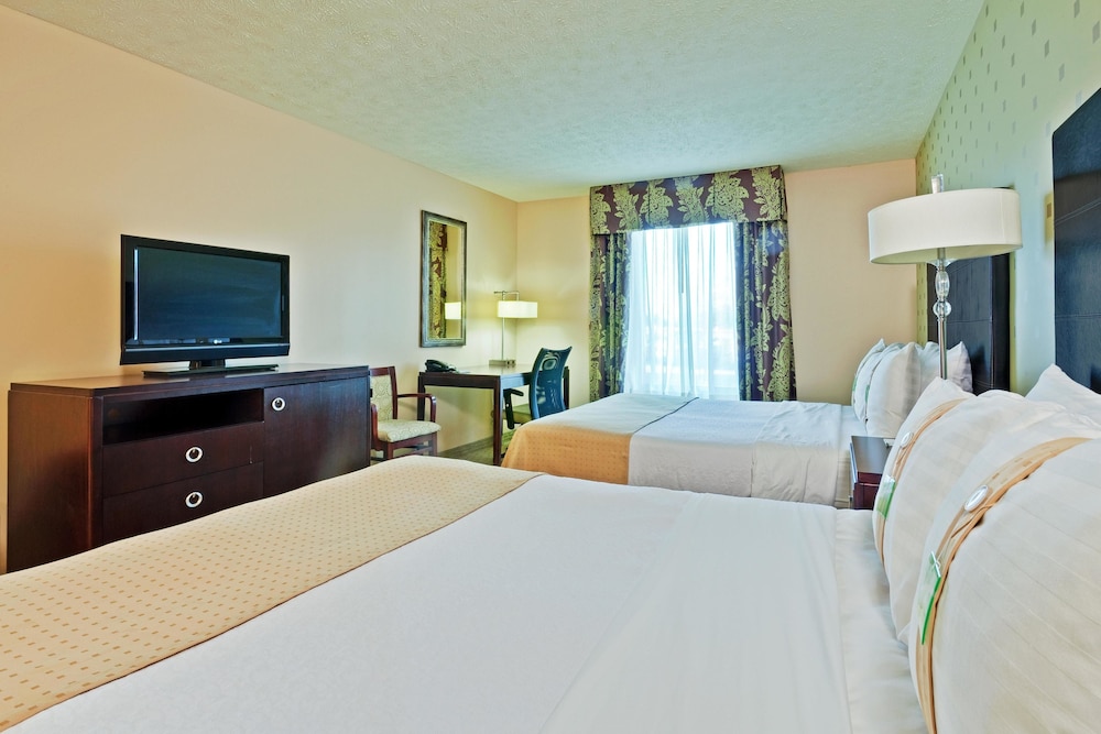 Holiday Inn Bloomington 14/53