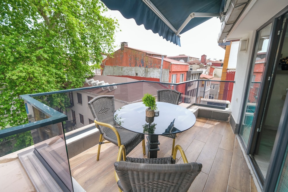 Loren Hotel Suites 37/50