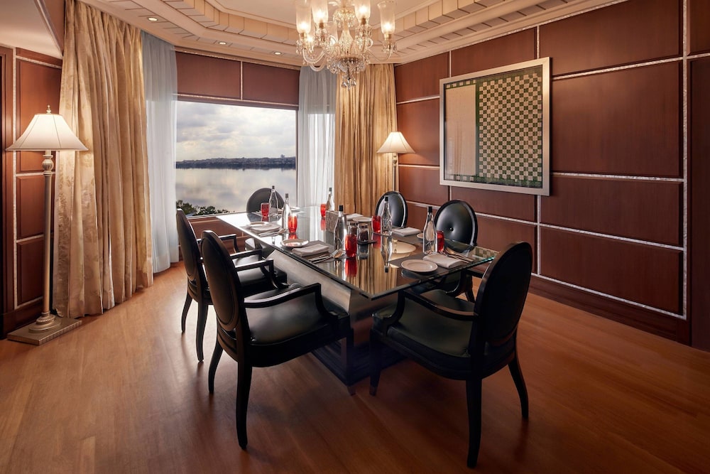 Hyderabad Marriott Hotel And Convention Centre 54/62