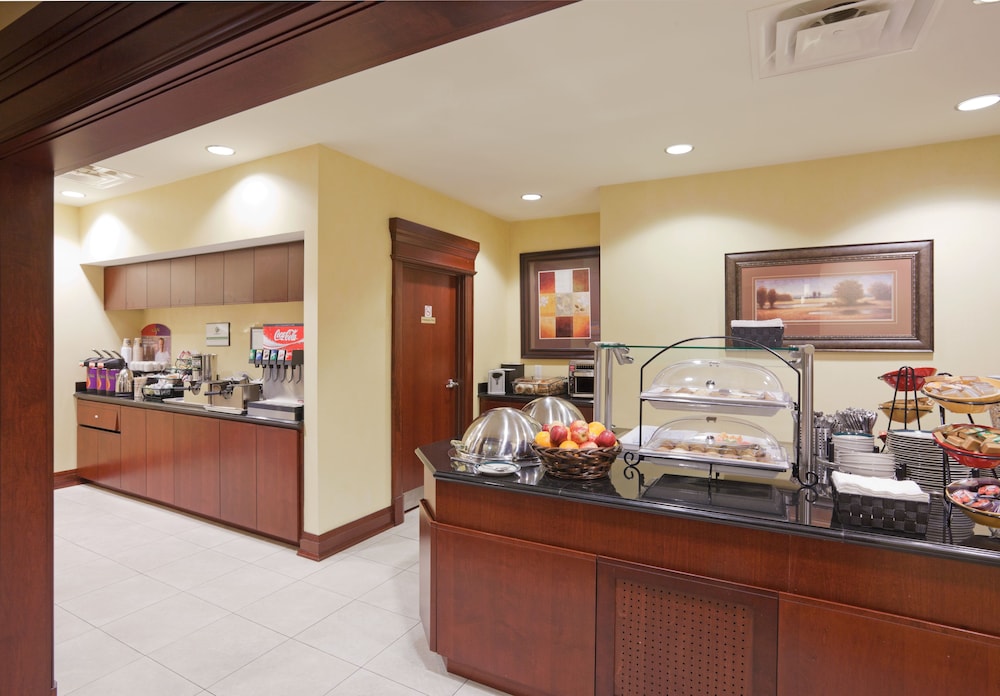STAYBRIDGE SUITES GUELPH 57/78