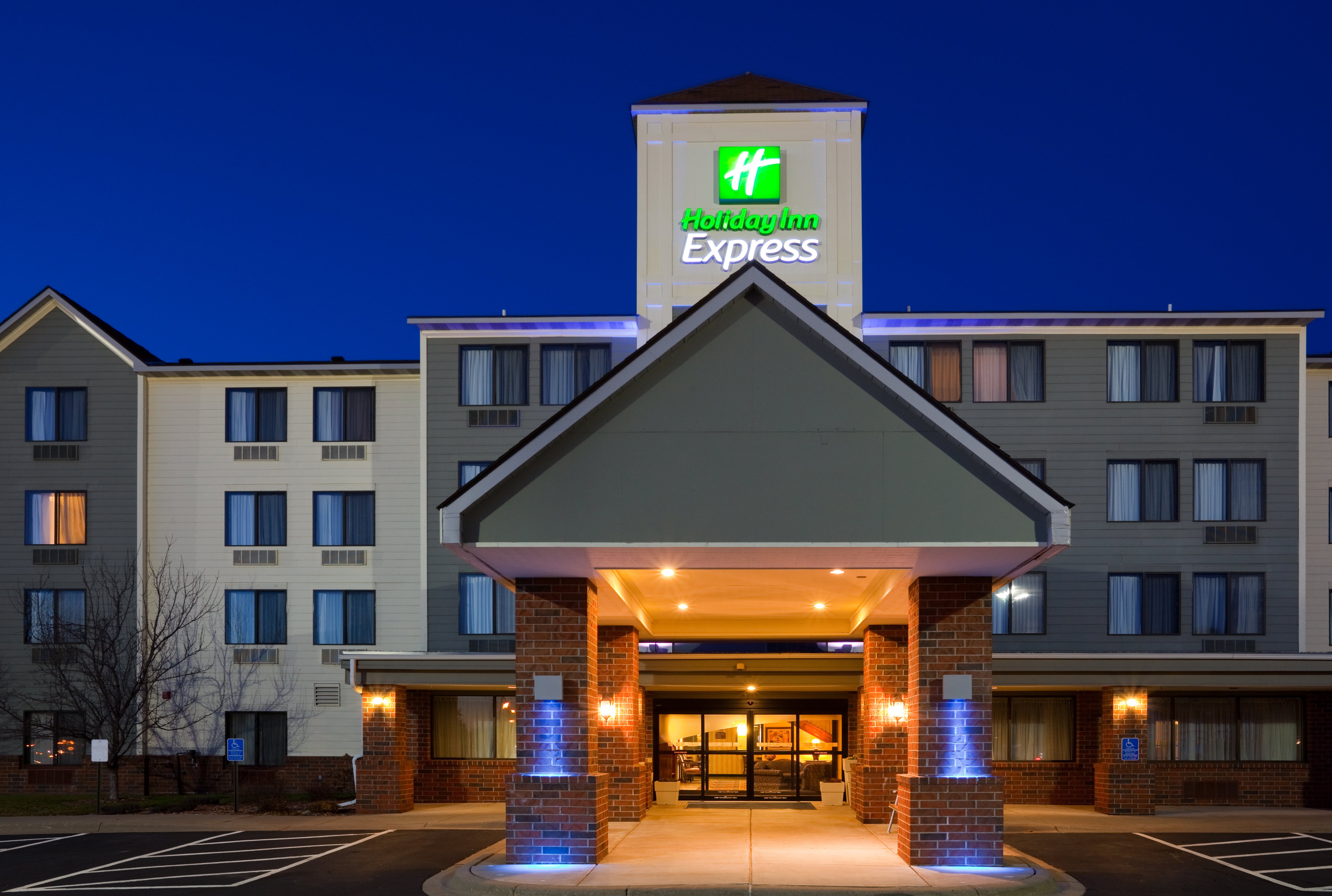 Holiday Inn Express Hotel And Suites Coon Rapids Blaine Area 1/38
