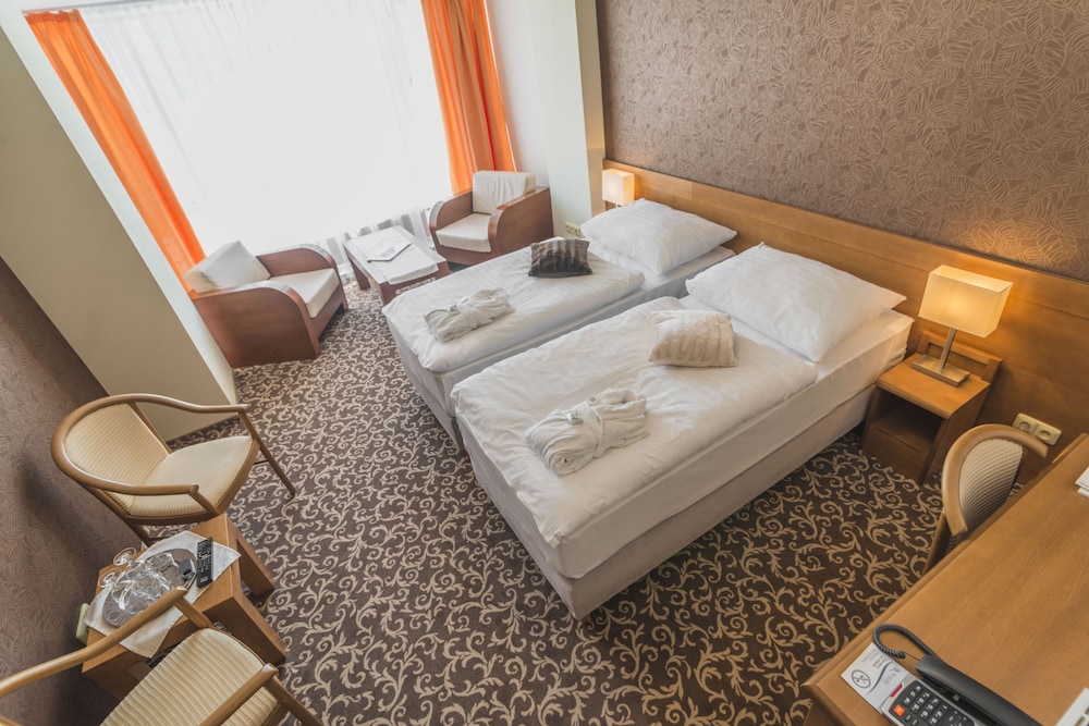 Kontakt wellness hotel 10/50