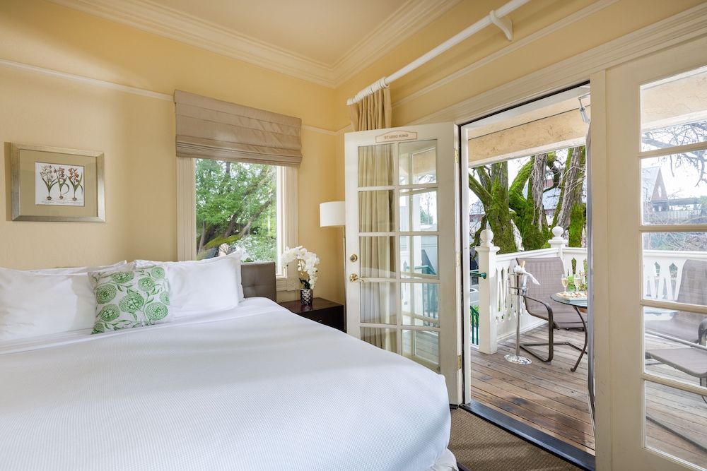 Healdsburg Inn on the Plaza, A Four Sisters Inn 5/54